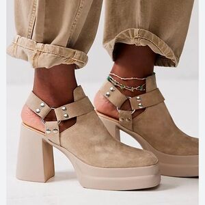Free People Diamond Harness Boot in Diamond Suede- 9.5 NWOT